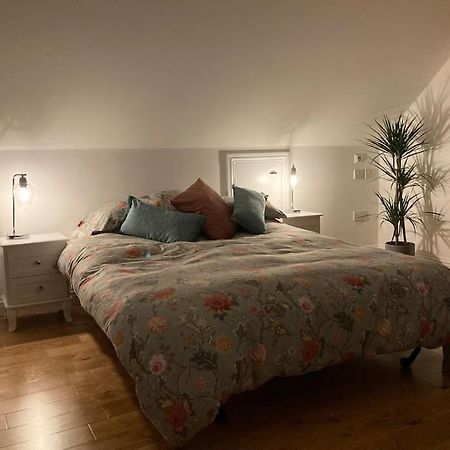 The Hideaway - Village Retreat With Woodland Views Smeeth Екстериор снимка